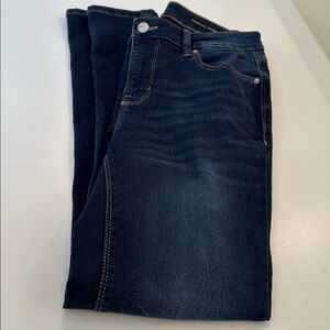 Curve Appeal Essential Skinny Blue Jeans. Size 27.